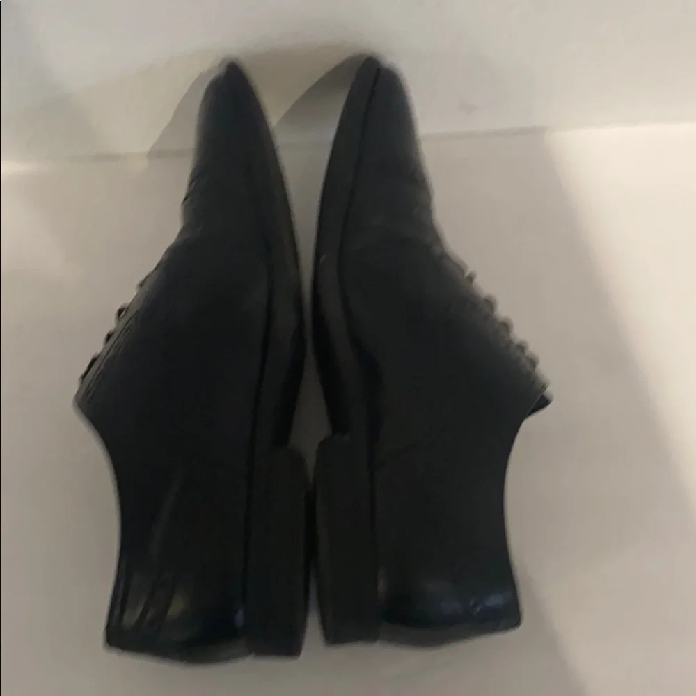 Authentic Cole Haan mens black leather derby shoes 11.5